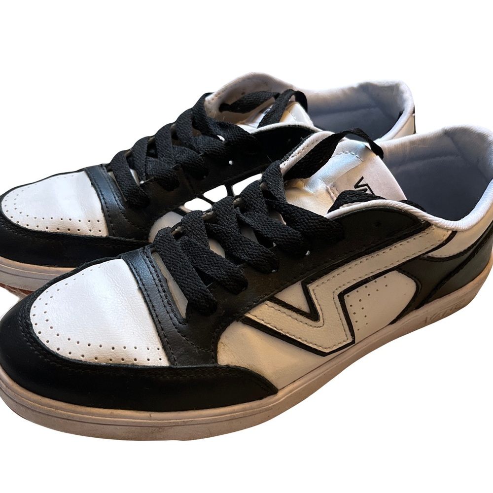 Vans Lowland CC sneakers with comfy cush insole